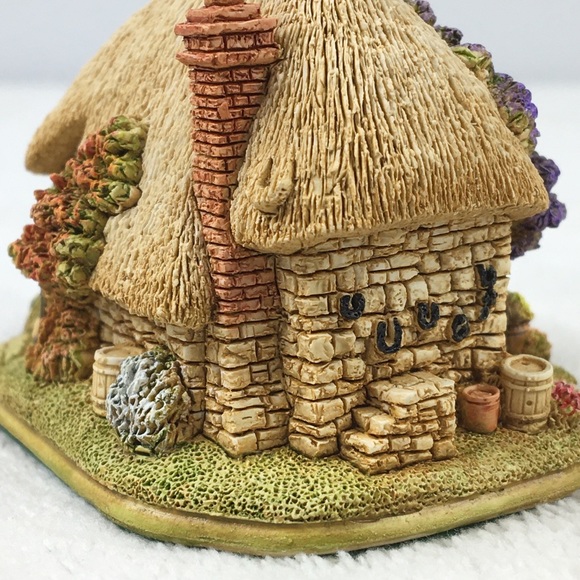 Vintage 2003 LILLIPUT LANE Where Sparks Fly (L2631) mini UK cottage collectable - Picture 9 of 13